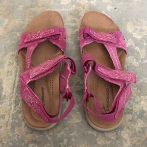 Earth origins barkley suede sandals red size 8